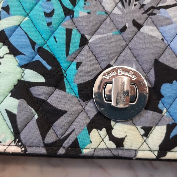 Vera Bradley Turnlock Crossbody Camofloral Blue Pocketbook Purse and Wallet Set - Picture 8 of 11